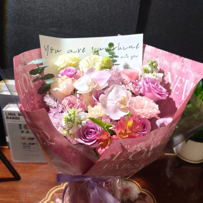 【山野千里】粉玫瑰紫玫瑰康乃馨蝴蝶兰混搭花束生日花束生日鲜花送老婆爱人花店送花|保定送花
